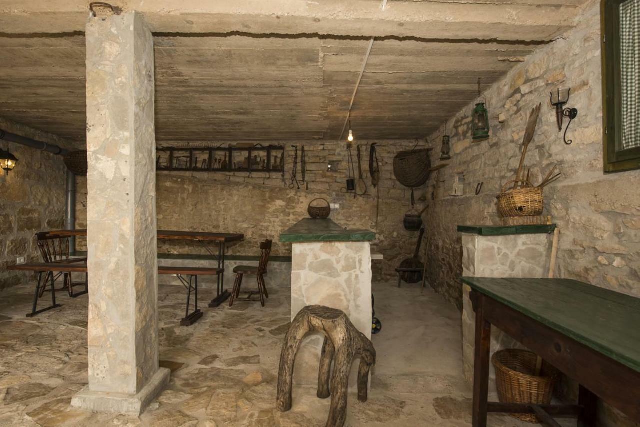 Villa Cetina Milasi Екстериор снимка