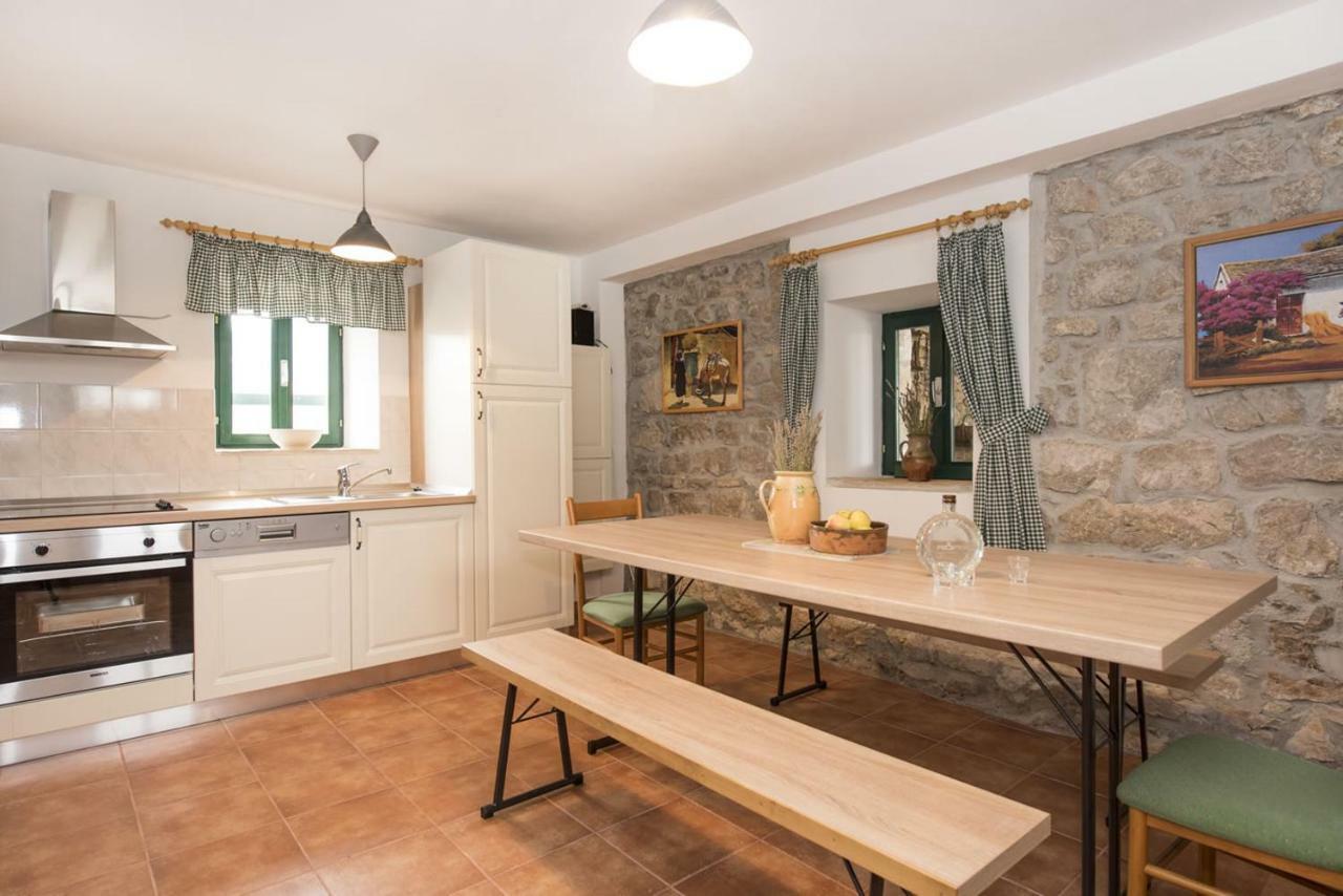 Villa Cetina Milasi Екстериор снимка