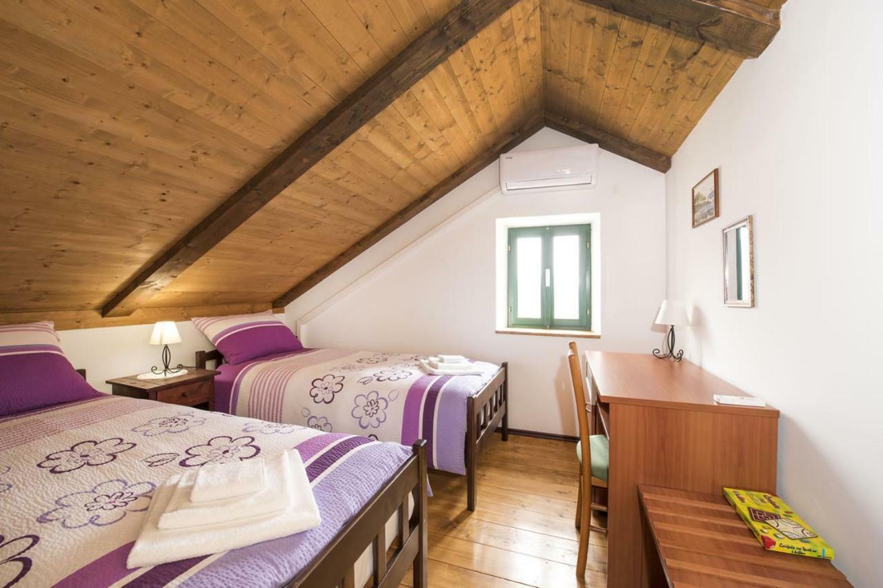 Villa Cetina Milasi Екстериор снимка