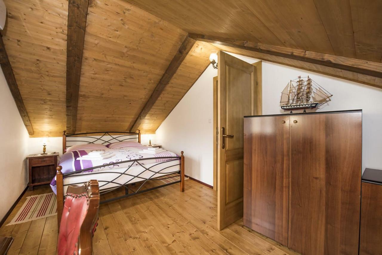 Villa Cetina Milasi Екстериор снимка