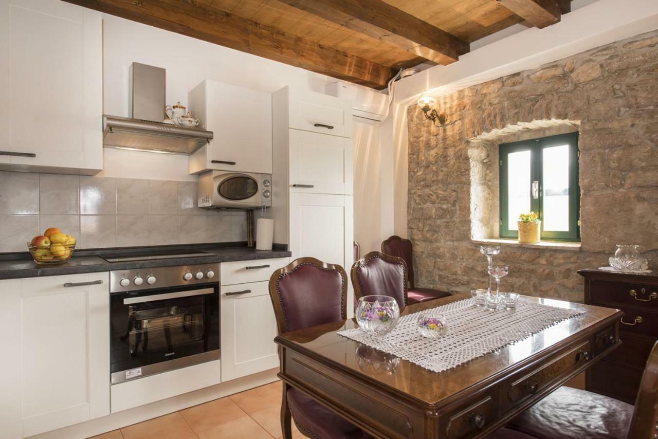 Villa Cetina Milasi Екстериор снимка