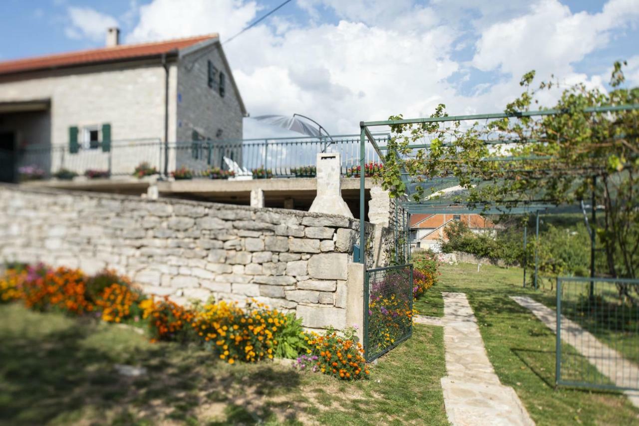 Villa Cetina Milasi Екстериор снимка